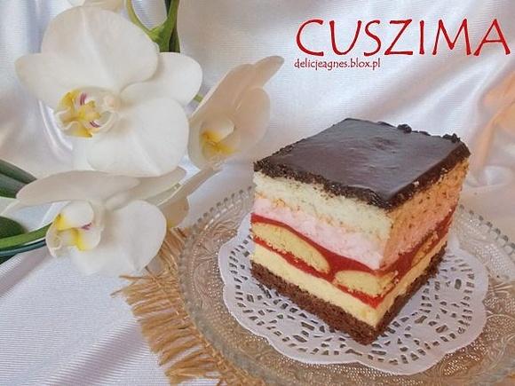 Cuszima - ciasto biszkoptowe z truskawkami i masą śmietankową
