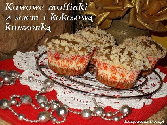 Kawowe muffinki z serem i kokosową kruszonką