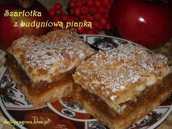 Szarlotka z budyniową pianką