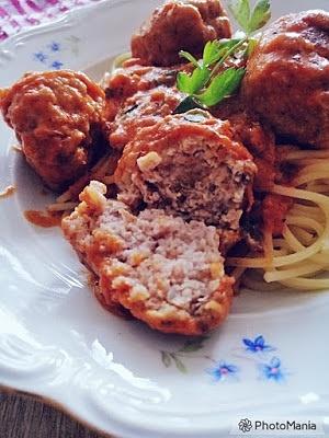 Spaghetti z klopsikami z indyka i ricottą