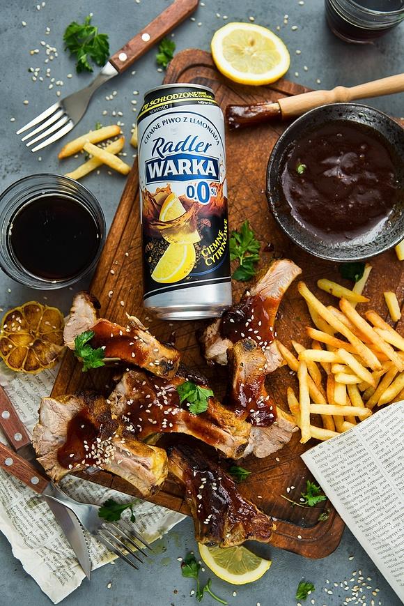 Pikantne żeberka w piwie i miodzie z Warką Radler