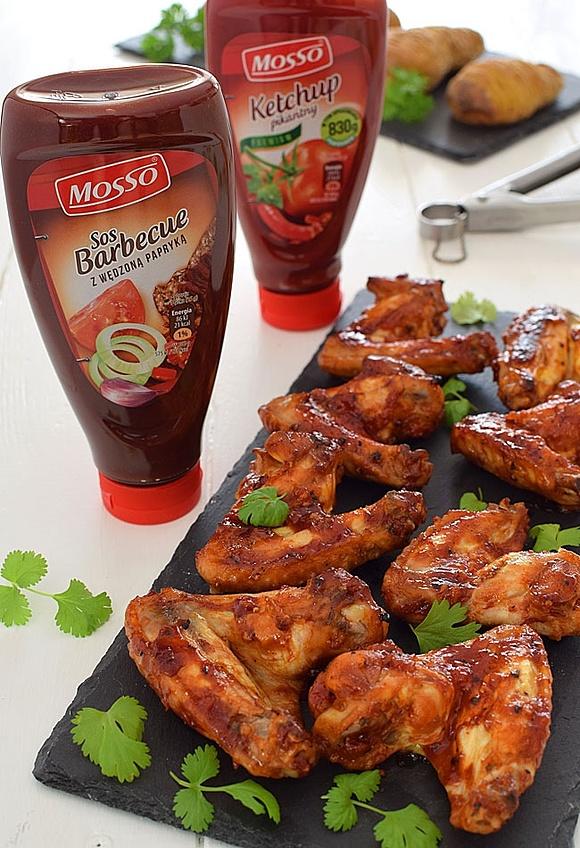 Pikantne skrzydełka z grilla w marynacie barbecue