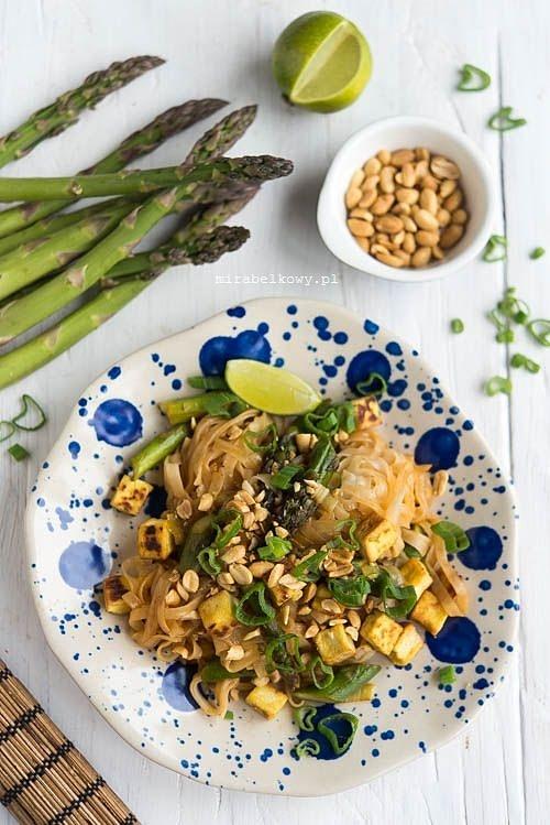 Pad thai ze szparagami i tofu