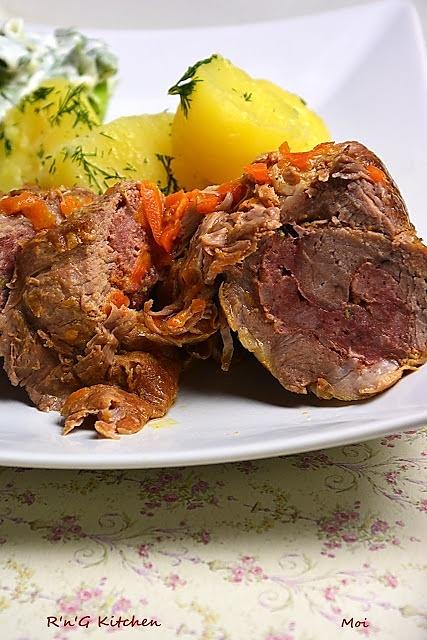 Roladki z karkówki i metki cebulowej