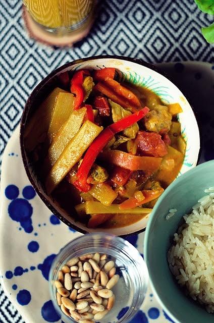 Curry bambusowe z kurczakiem