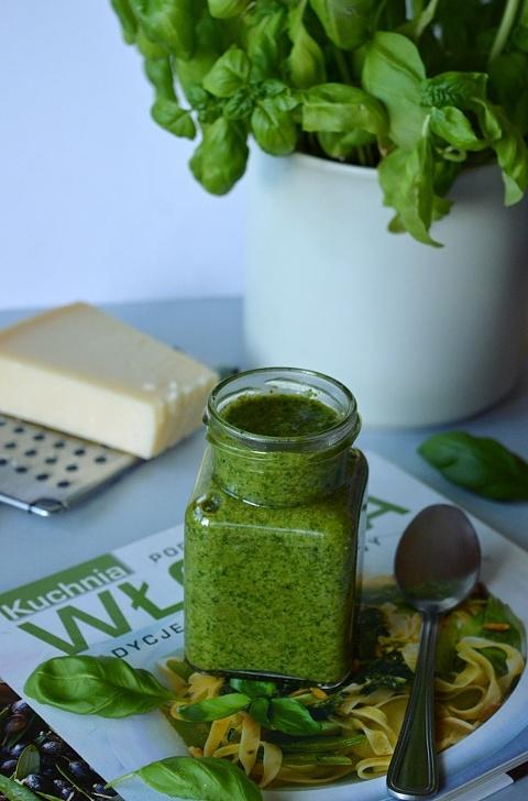 Domowe pesto z bazylii