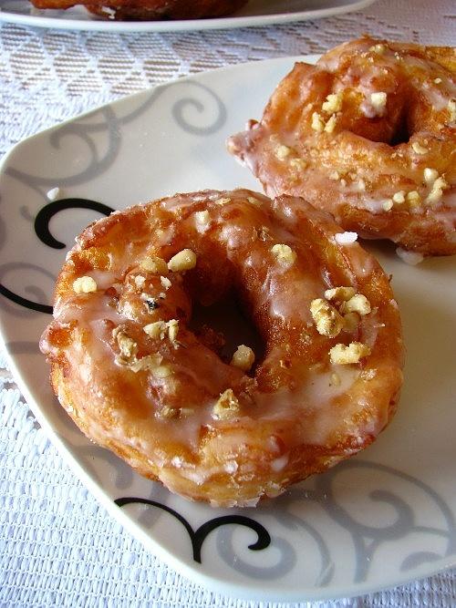 Ostatkowe pączki hiszpańskie gniazdka