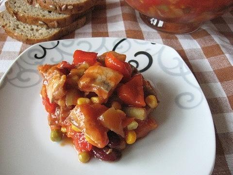 Sałatka śledziowa po meksykańsku