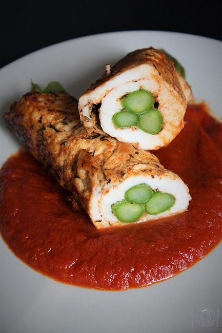 Keto roladki ze szparagami