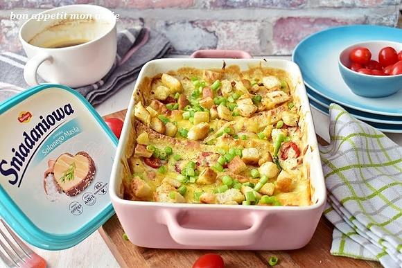 Śniadaniowa zapiekanka z tostów
