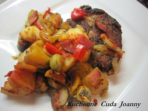 Kociołek z karkówką po hiszpańsku