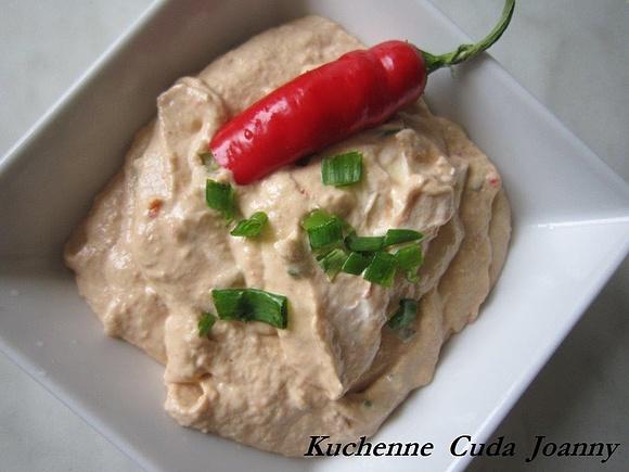 Pasta z makreli i chili