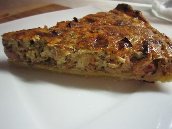Tarta z kurkami i boczkiem