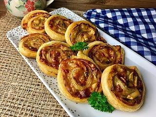 Rollsy z pieczarkami i serem