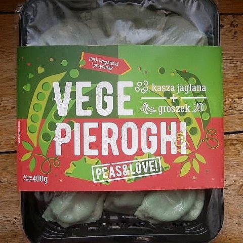 Vege pierogi z groszkiem i kaszą jaglaną