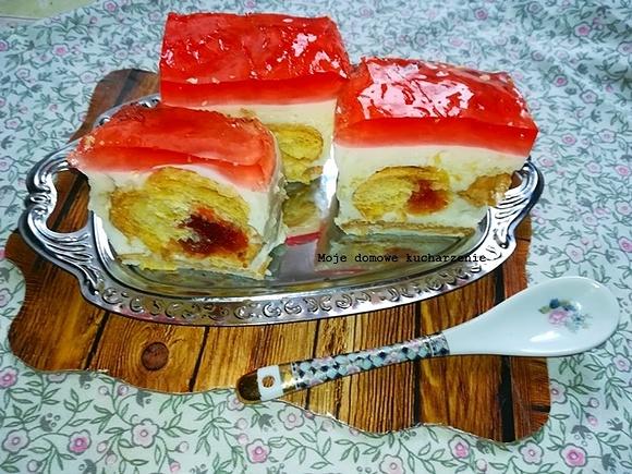 Ciasto bez pieczenia z rogalikami