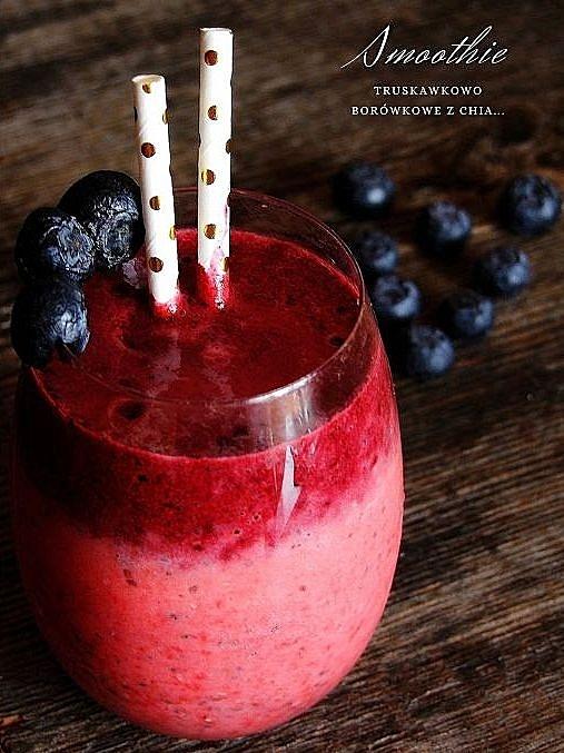 Smoothie truskawkowo-borówkowe z chia