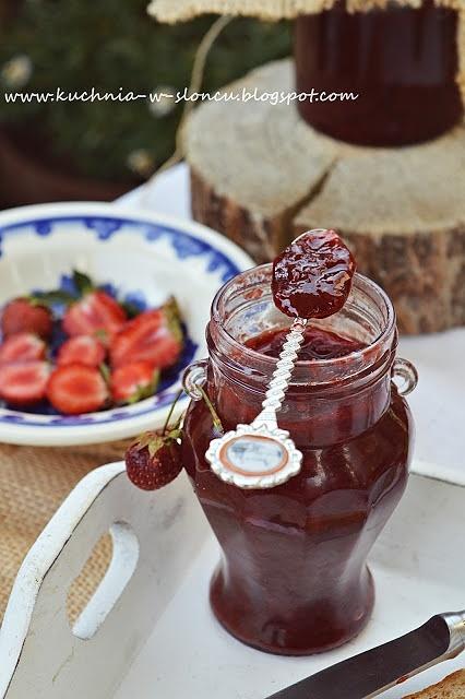 Dżem truskawkowy z octem balsamicznym i wanilią
