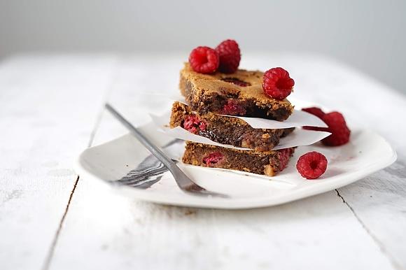 Bezglutenowe brownie z malinami