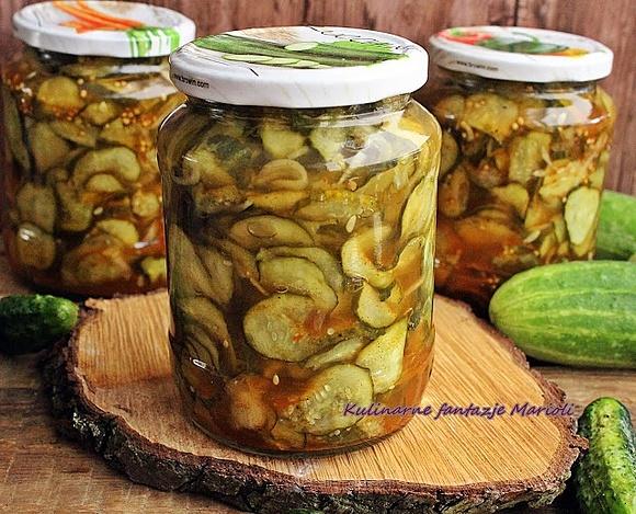 Sałatka curry z ogórków