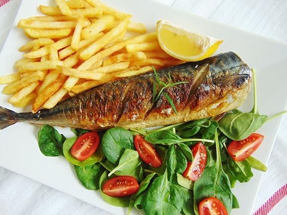 Makrela grillowana z rozmarynem