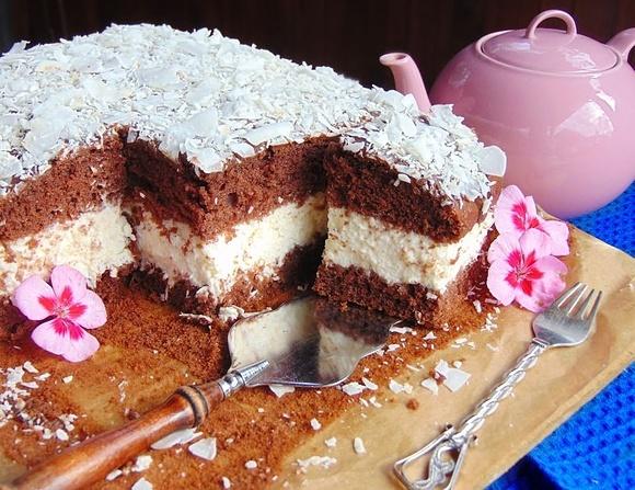 Ciasto a’la bounty czekoladowe z masą kokosową