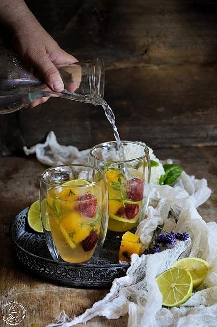 Pomarańczowa lemoniada z miętą