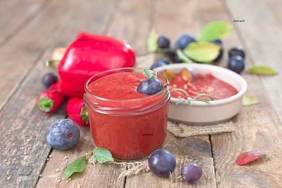 Ketchup śliwkowo-paprykowy