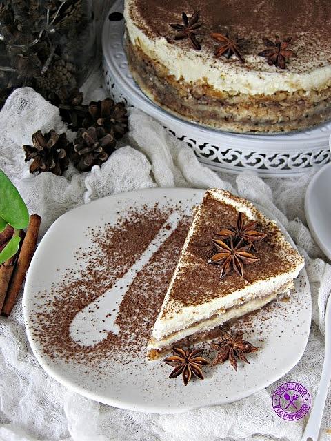 Szarlotka piernikowa sypana z mascarpone i białą czekoladą