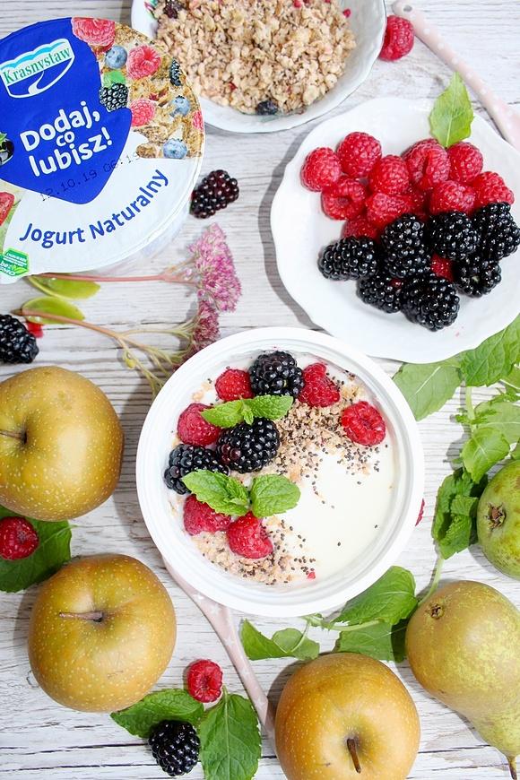 Moje ulubione śniadanie z jogurtem naturalnym Dodaj, co lubisz