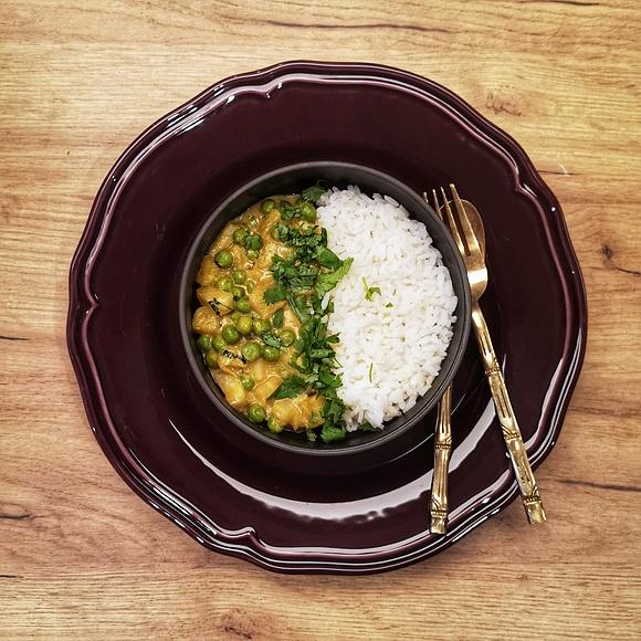 Tajskie curry z dynią i ananasem
