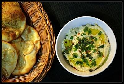 Hummus i manakisz – na zgodę
