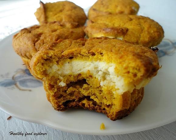 Muffinki dyniowe z serowym nadzieniem