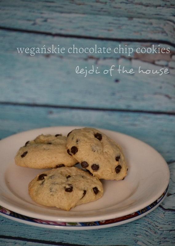 Wegańskie cookies z czekoladowymi chipsami bez szalonych składników