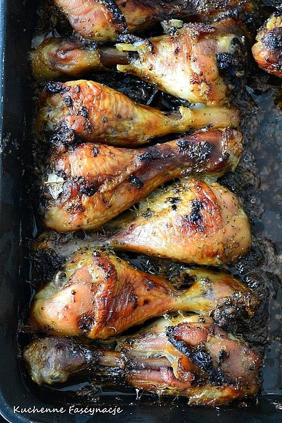 Pieczone pałki z kurczaka w aromatycznej marynacie