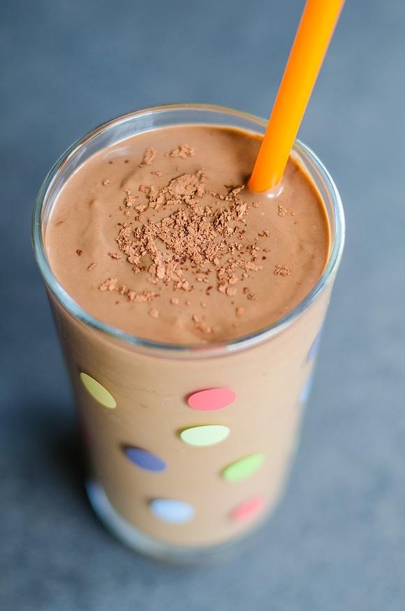 Czekoladowe smoothie z awokado