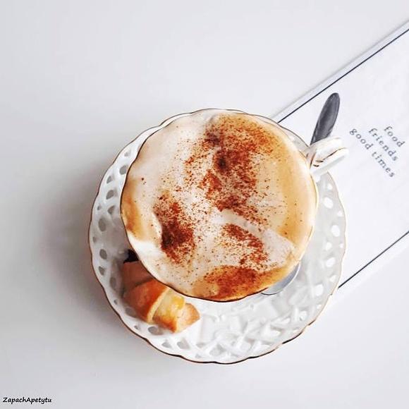Pumpkin spice latte - kawa dyniowa z przyprawami na jesienne poranki