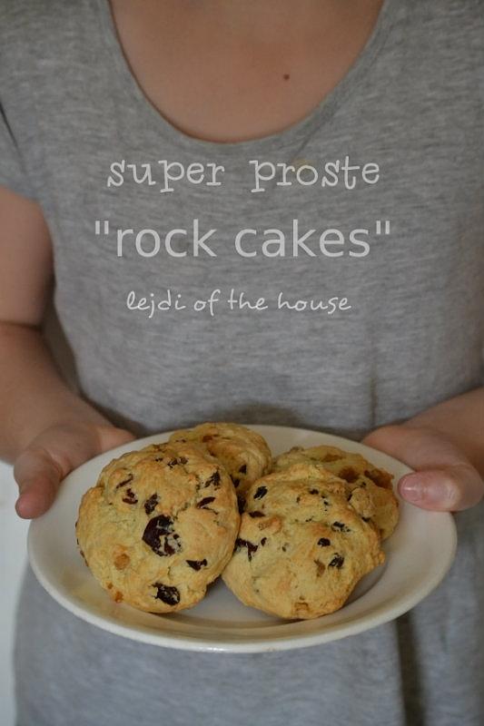 Rock cakes - przepis na kruche ciastka z bakaliami