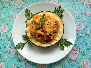 Cukinia faszerowana papryką i serem feta
