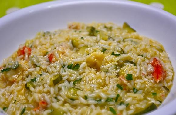 Risotto ze szpinakiem i suszonymi pomidorami