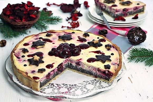 Makowiec serowy z frużeliną wiśniową w tarcie
