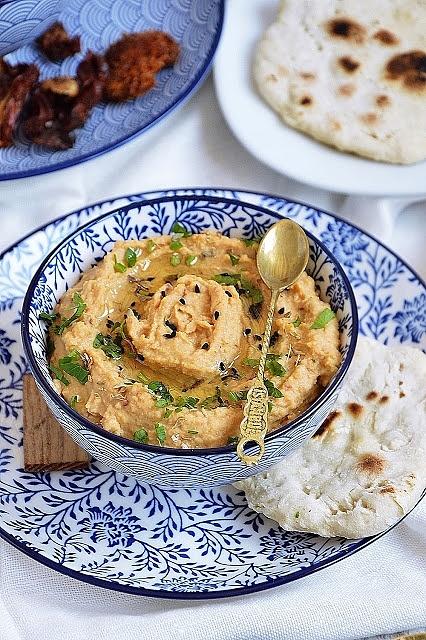 Hummus z suszonymi pomidorami