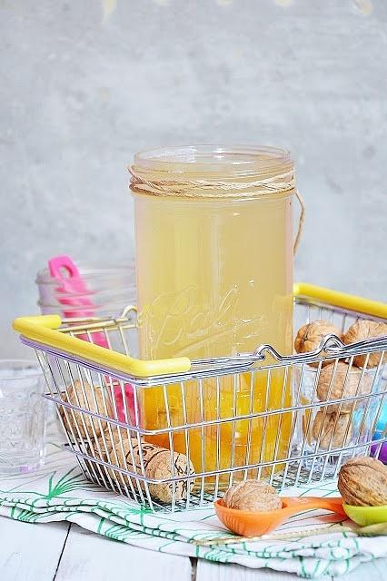 Kompot mirabelkowy