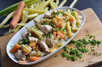 Kurczak z fasolką szparagową w sosie śmietanowym