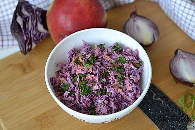 Surówka z czerwonej kapusty A’la Coleslaw