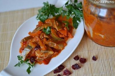 Lekko pikantne śledzie z ajwarem