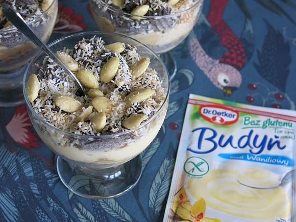 Wegańskie bezglutenowe makówki z waniliowym budyniem Dr. Oetker.
