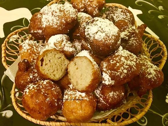 Mini pączki z serkiem homogenizowanym