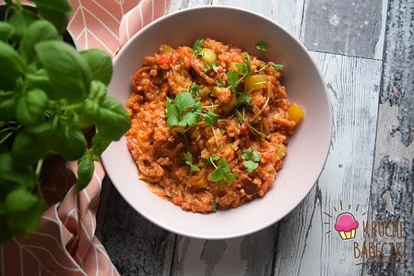 Jambalaya z kurczakiem i chorizo