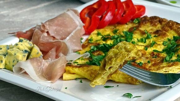 Klasyczny omlet francuski